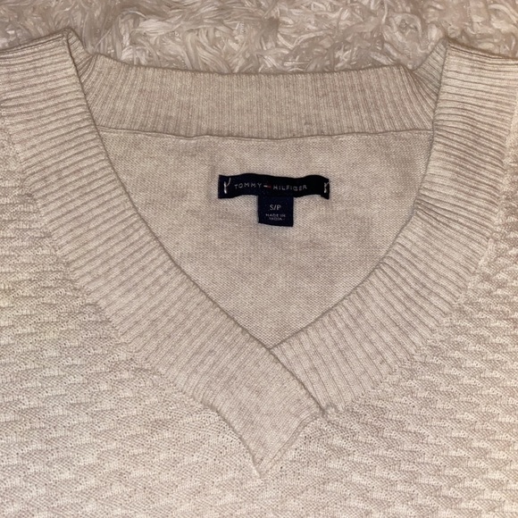 Women’s Tommy Hilfiger Sweater - Picture 3 of 10
